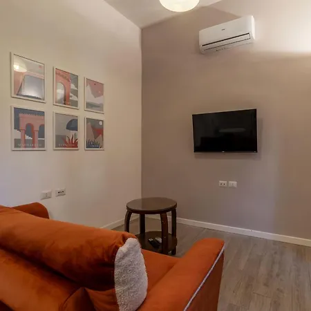 Апартаменты Guesthost Cozy Flat X4 - 450m To Vatican City! Рим
