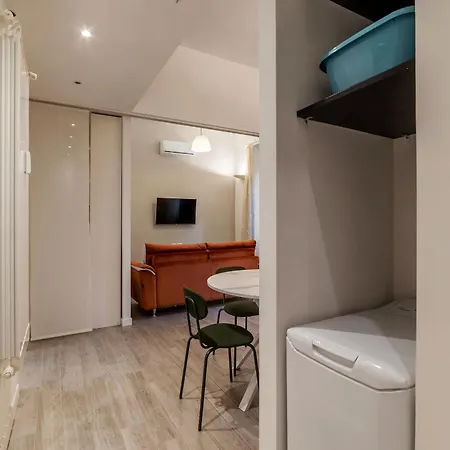 Guesthost Cozy Flat X4 - 450m To Vatican City! * Рим