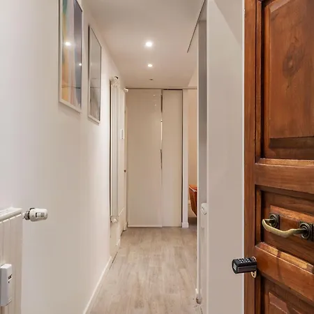 Guesthost Cozy Flat X4 - 450m To Vatican City! Рим