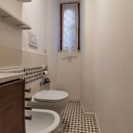 Guesthost Cozy Flat X4 - 450m To Vatican City! Апартаменты
