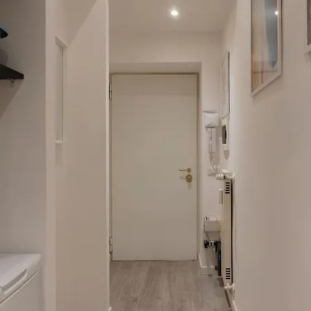 Апартаменты Guesthost Cozy Flat X4 - 450m To Vatican City! *