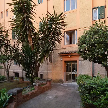 Апартаменты Guesthost Cozy Flat X4 - 450m To Vatican City!