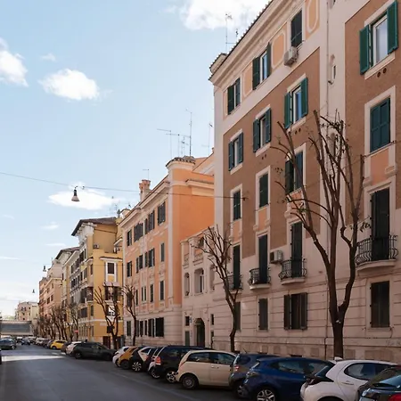 Guesthost Cozy Flat X4 - 450m To Vatican City! Апартаменты Рим